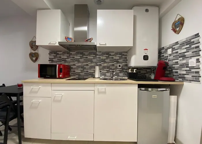 Aitzina - Centre 캄보레방